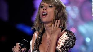 Taylor Swift Grouped Photo Leaked Taylor Swift Grouped Photo Leaked